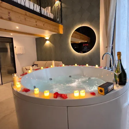 L'écrin Des Sens, Avec Baignoire Balnéo Apartamento *